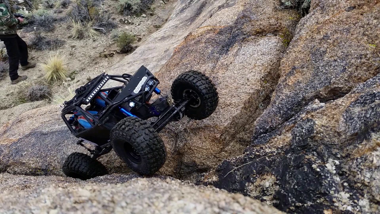 SNOWMOD RC - SMRC BUILT AXIAL BOMBER - New/Final  Setup Test Run