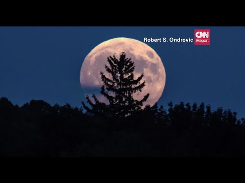 11 stunning views of the lunar eclipse supermoon (Sept 27, 2015)
