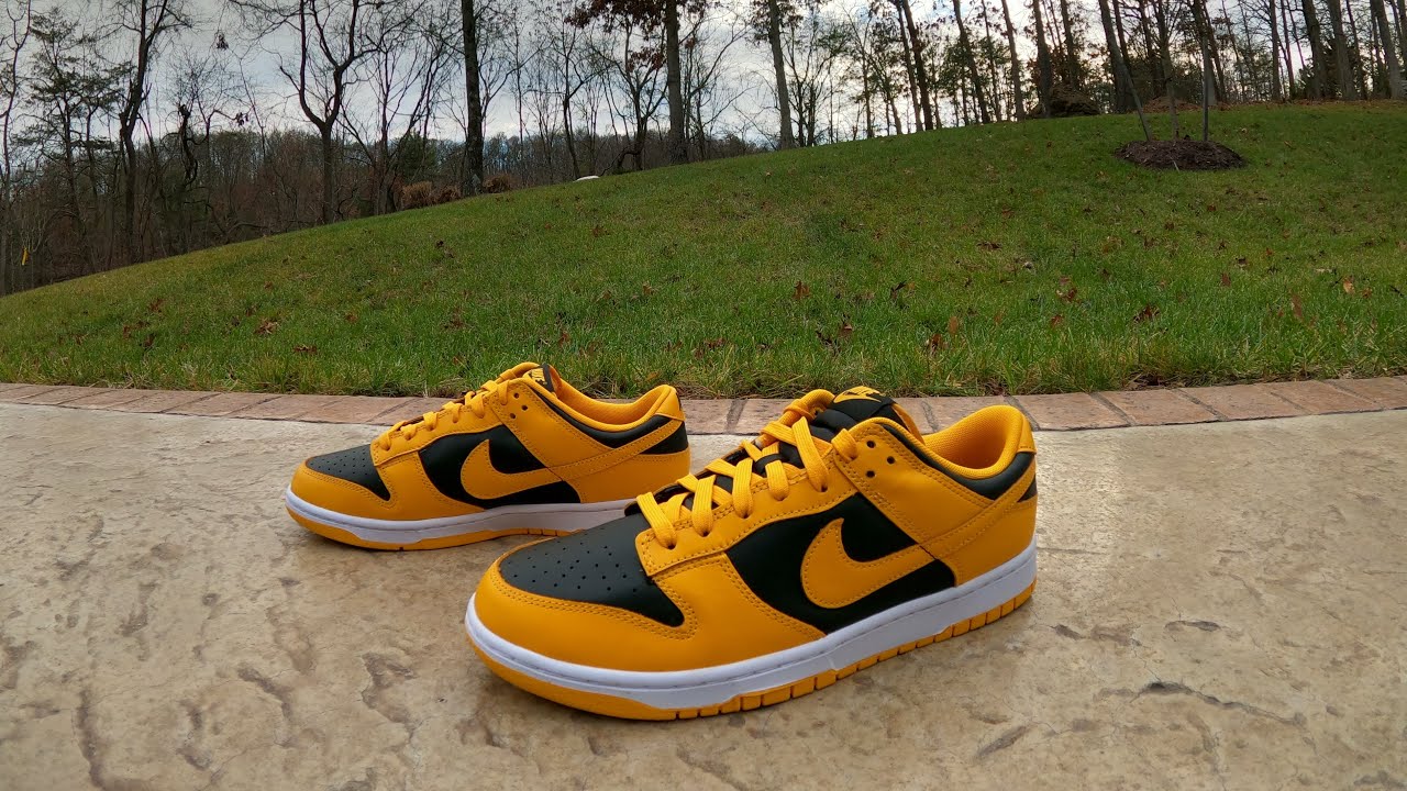 nike sb dunk low mustard