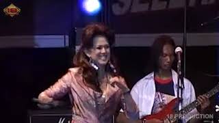 Nelly Agustin - Cubit Tak Mau Dicubit (Live Konser Bondowoso Jawa Timur 26 Desember 2006)