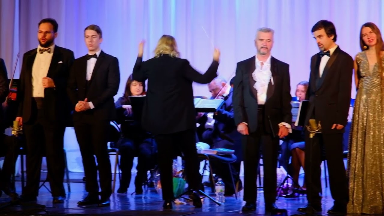 Verdi "Brindisi" dalla "Traviata", Moscow Youth Opera Theater, conductor - Maria Romanova