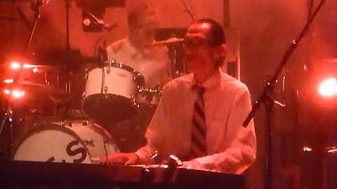 FFS - When Do I Get To Sing "My Way" & Call Girl