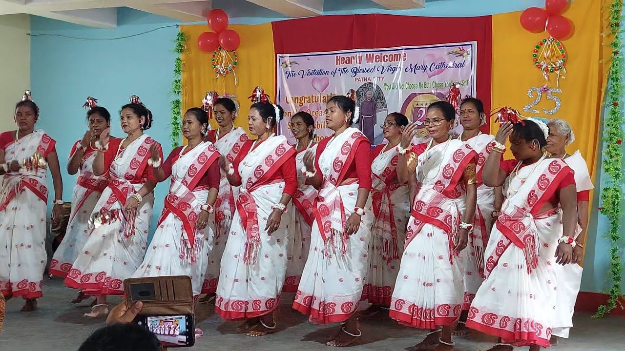 Traditional dance on Fr.Suresh's silver jubilee 💐