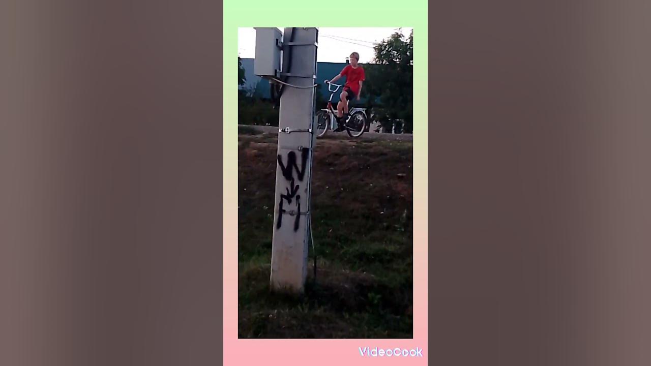 Человек на велеке - YouTube
