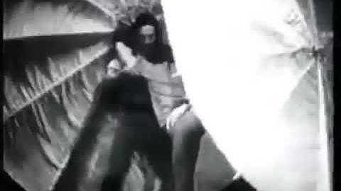 Robert Rauschenberg. Pelican, 1963 - The first performance choreographed by Rauschenberg