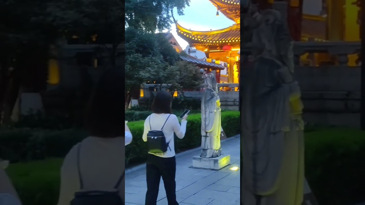 Inside the Confucius Temple, Fuzimiao.
