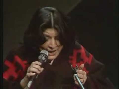 Mercedes Sosa - Como la Cigarra