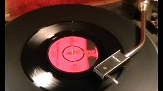 Video thumbnail of "The Honeycombs (Joe Meek) - Not Sleeping Too Well Lately - 1965 45rpm"