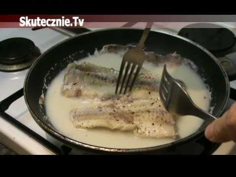 Wideo: Przepis Na Gotowanie Ryb Duszonych W Mleku