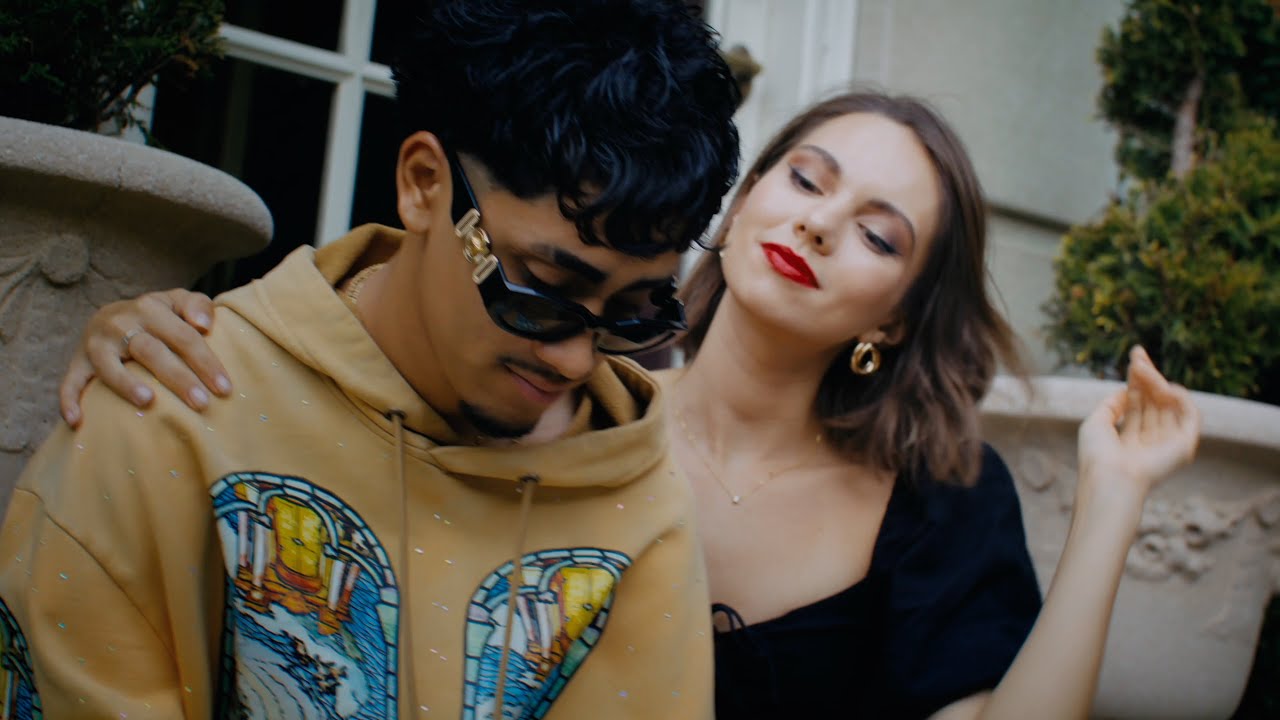 Van Cleef - (Video Oficial) - CUERNO - DEL Records 2025 adlı videoyu YouTube'da izle Van Cleef - (Video Oficial) - CUERNO - DEL Records 2025 adlı videoyu YouTube'da izle