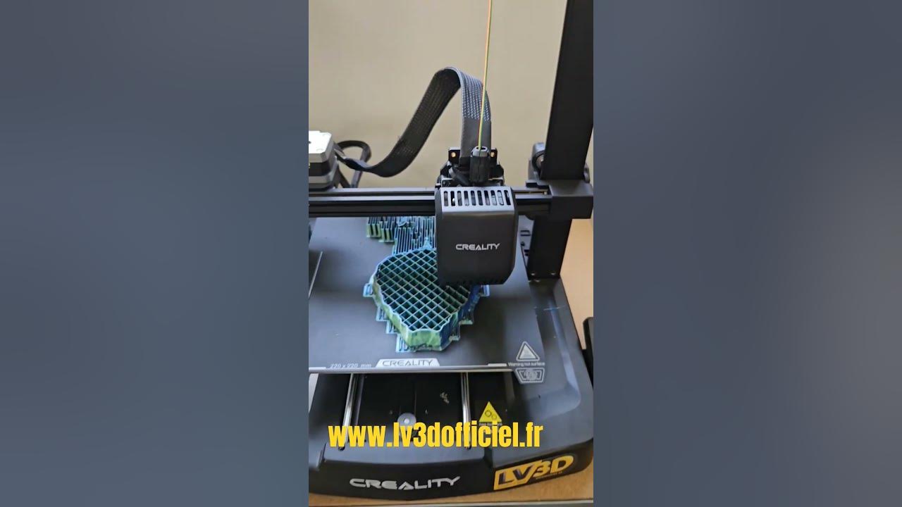 L'imprimante 3D Creality Ender 3 V3 SE et le filament GSUN 3D SILK RAINBOW  macaron !