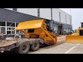 China D6 Hydraulic Crawler Bulldozer Loading on Flat Track