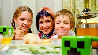 Майнкрафт чашки Криперы и имбирный чай. Маша и блоггеры. Майнкрафт чашки Криперы и имбирный чай. Маша и блоггеры.