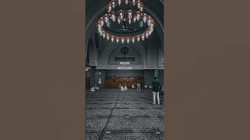 ان الله وملائكته يصلون على النبي عبدالله الموسى 