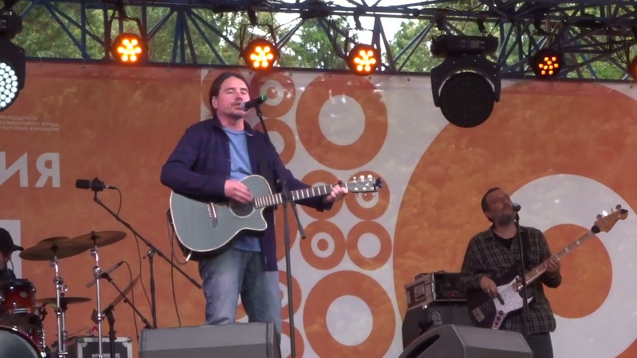 КАЛИНОВ МОСТ / ЛЕТЯТ ВОРОНЫ - YouTube