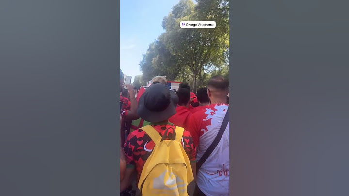 جماهير المنتخب المغربي قبل مبارة نصف نهائي اولمبياد باريس. 2024