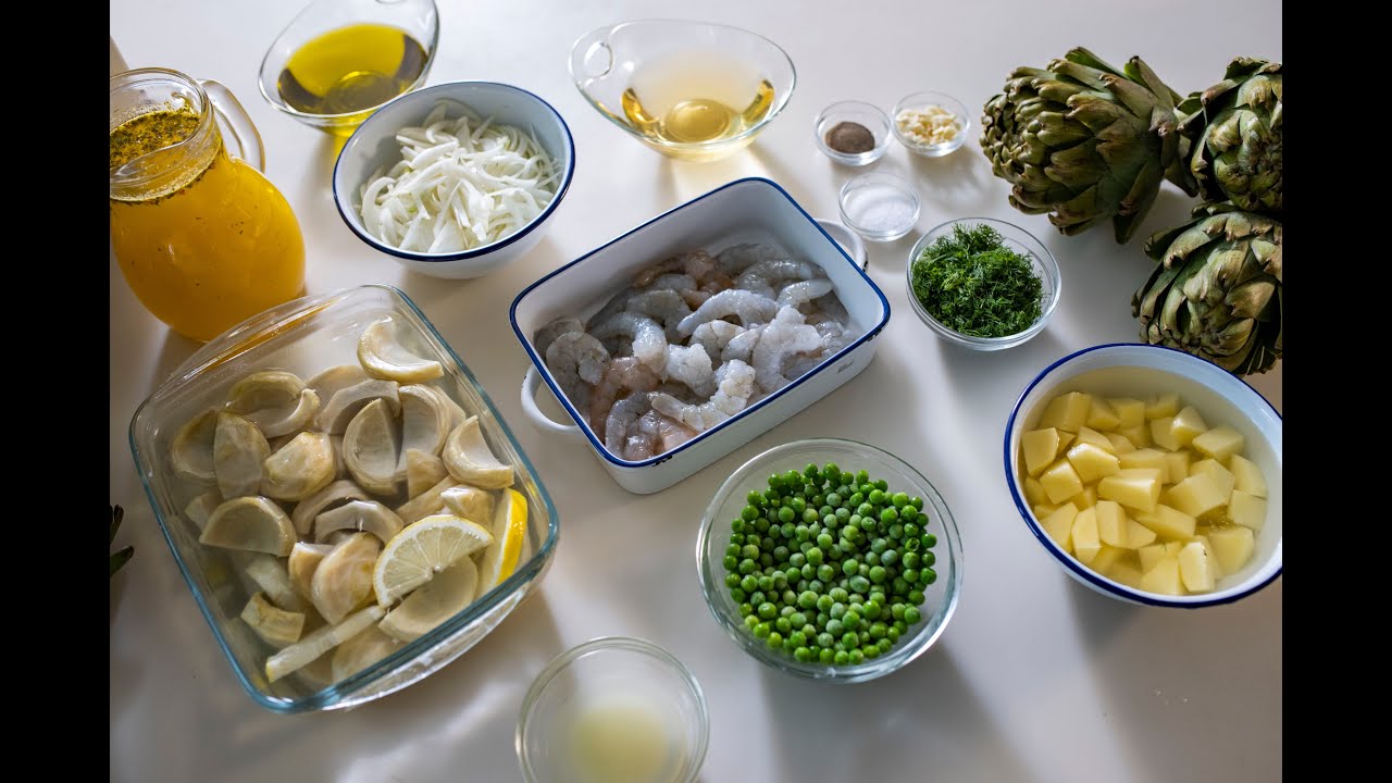 Αγκινάρες Λαδερές με Γαρίδες Λεμονάτες - Artichokes Braised  in Olive Oil with Zesty Shrimp