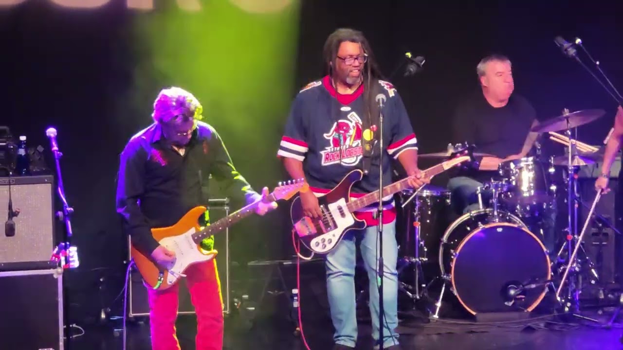 Cracker - Teen Angst (What the World Needs Now) - Sala BBK, Bilbao, November 22nd 2025