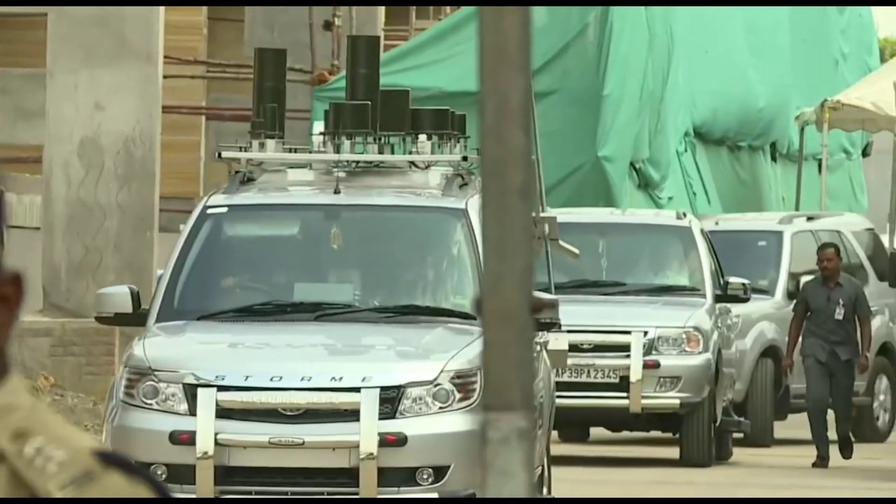 AP CM YS Jagan Convoy visuals from Tadepalli party office to Gannavaram Airport