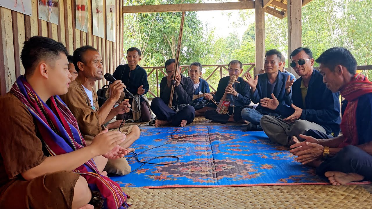 ການສະແດງສິລະປະຂັບລຳຂອງເຜົ່າບຣູ | การแสดงขับลำเผ่าบรู | Bru Folk Singing Performance