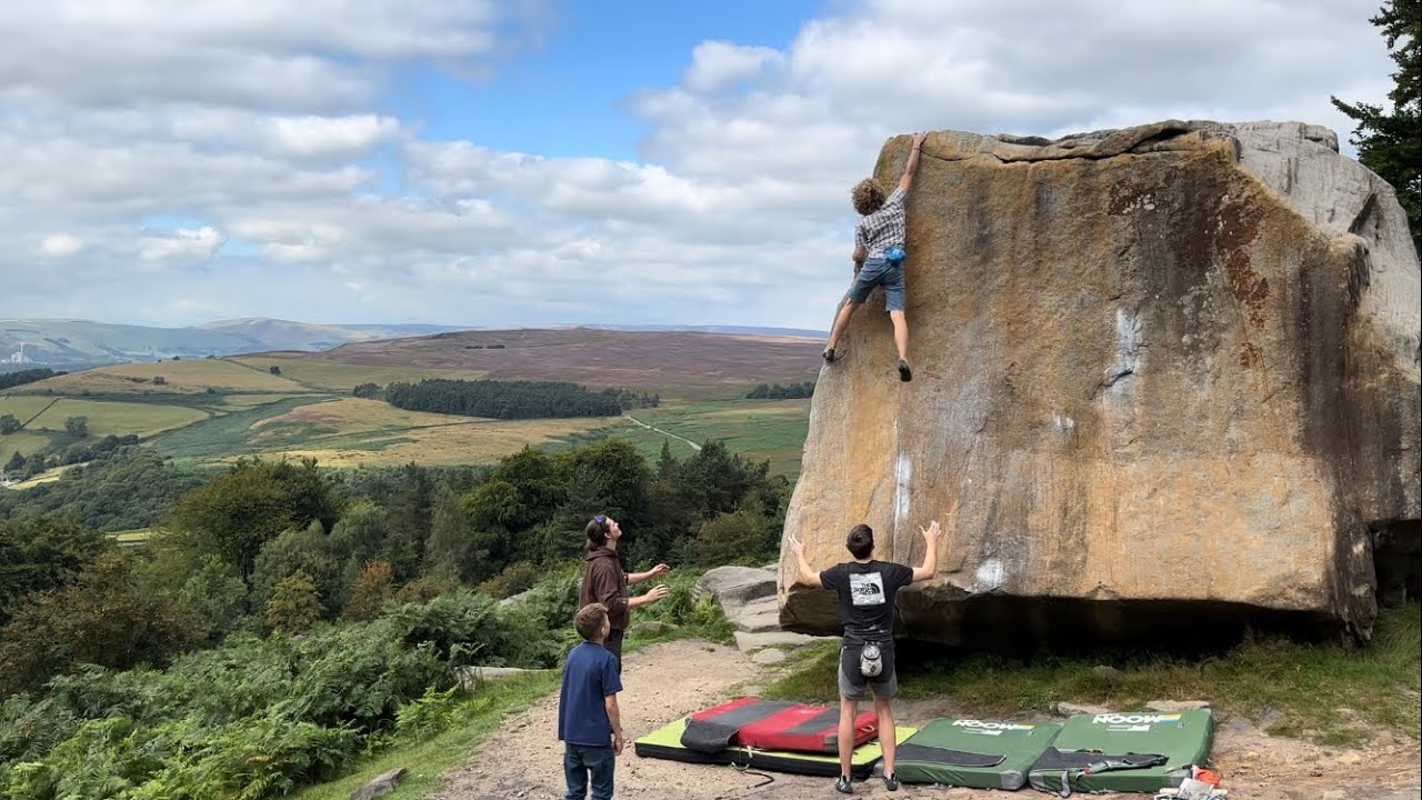 Pebble arête 6A+/V2 (highball)