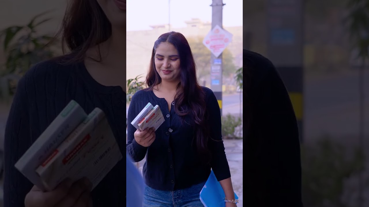 सिक्युरिटी गार्ड ने रोका लड़की को।🤔 #popular #moments #trending @video long shortfeed