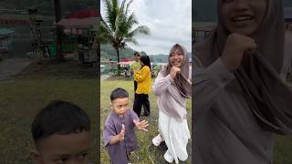 Bocil Rikjul Happy To See Speed Boat