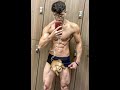 Teen 18yo bodybuilder flexing ripped aesthetic muscles