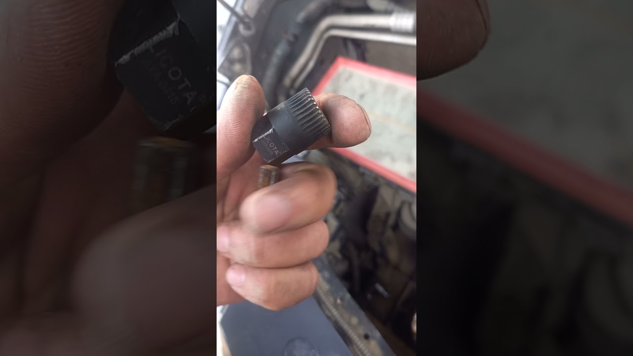 Volkswagen T5 замена обгонной муфты снятие генератора - YouTube