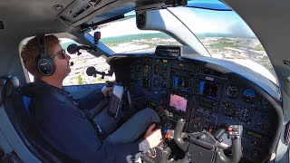 WHAT IT'S LIKE TO LAND AT LOUISVILLE INTERNATIONAL!  TBM850 Flight VLOG