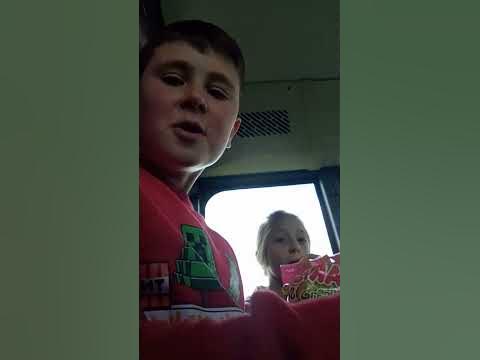пробуємо кислие конфети - YouTube