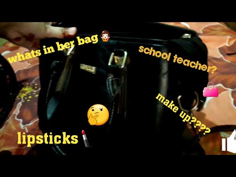 what's in her bag😋👜 - YouTube