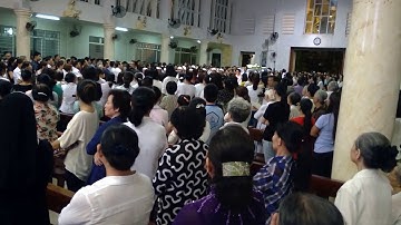 Thứ 6 tuần Thánh 2017 tại GX Tân Việt -  Kiệu Xác Chúa lên Cung Thánh