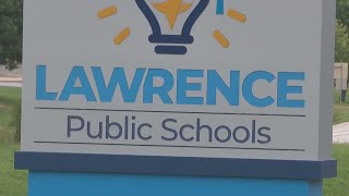 Lawrence committee drafts proposal for school closures