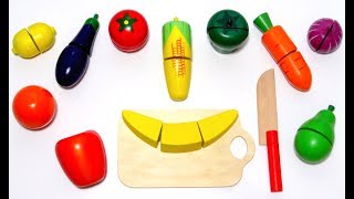 Играем и учим фрукты и овощи на липучках на английском языке, готовим их на детской плите.