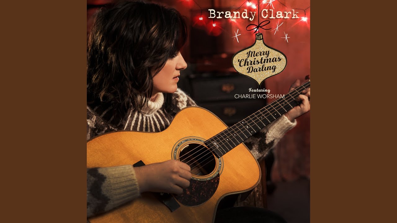 Regardez Merry Christmas Darling (feat. Charlie Worsham) sur YouTube Regardez Merry Christmas Darling (feat. Charlie Worsham) sur YouTube