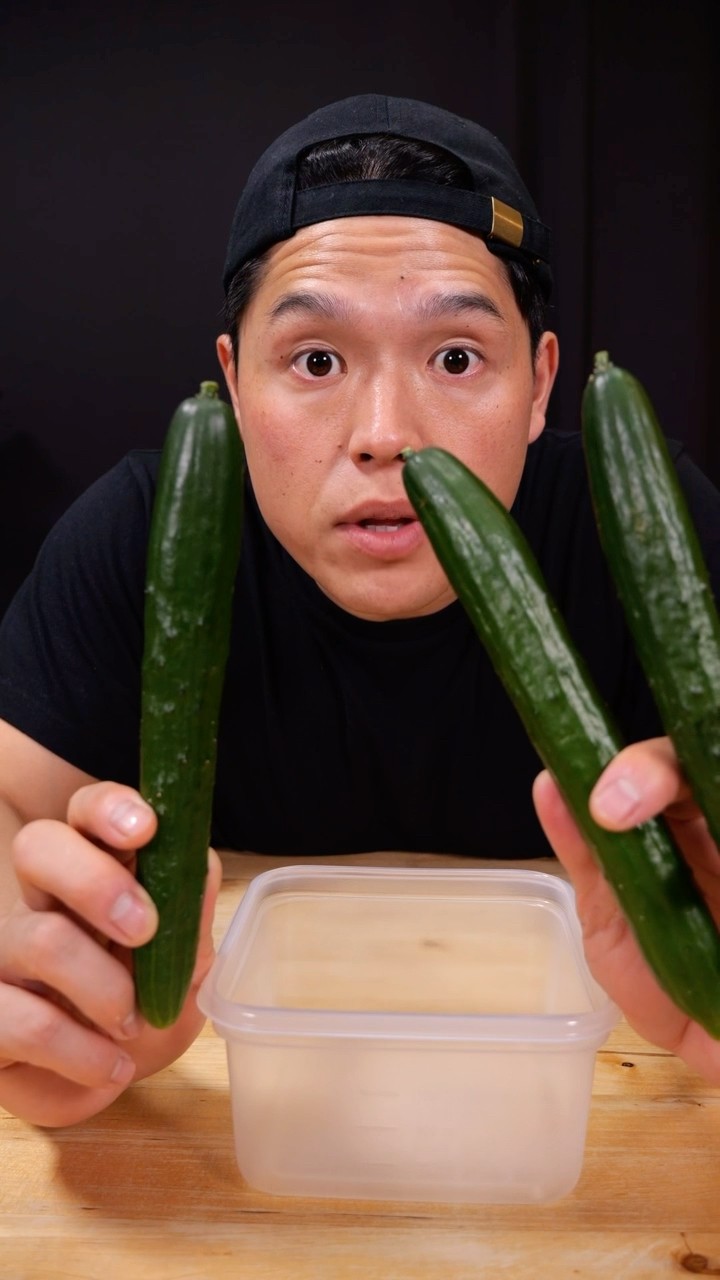 Sometimes you need to eat an entire cucumber ?  recipe by @logaagm