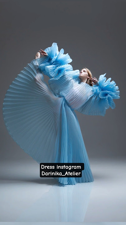 🇺🇦 Model poses for photoshoot📸 Ballet. Model Alina