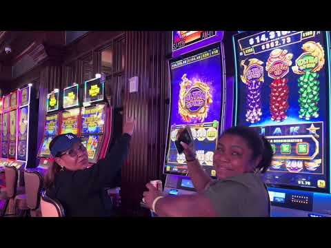 We LOVE this bonus! #slot #bonus #casino