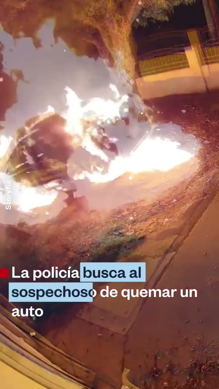 Un hombre terminó envuelto en llamas mientras intentaba incendiar un auto en Corona, California
