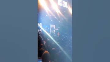 Serunyaa!! Konser Kotak-Tendangan dari langit