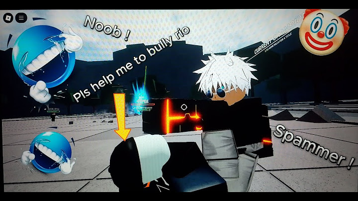 He managed to get ALMOST the whole server to team on me ! #roblox #thestrongestbattlegrounds #fyp