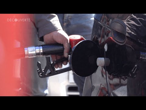 Vidéo: Pourquoi du plomb tétraéthyle est-il ajouté à l'essence ?