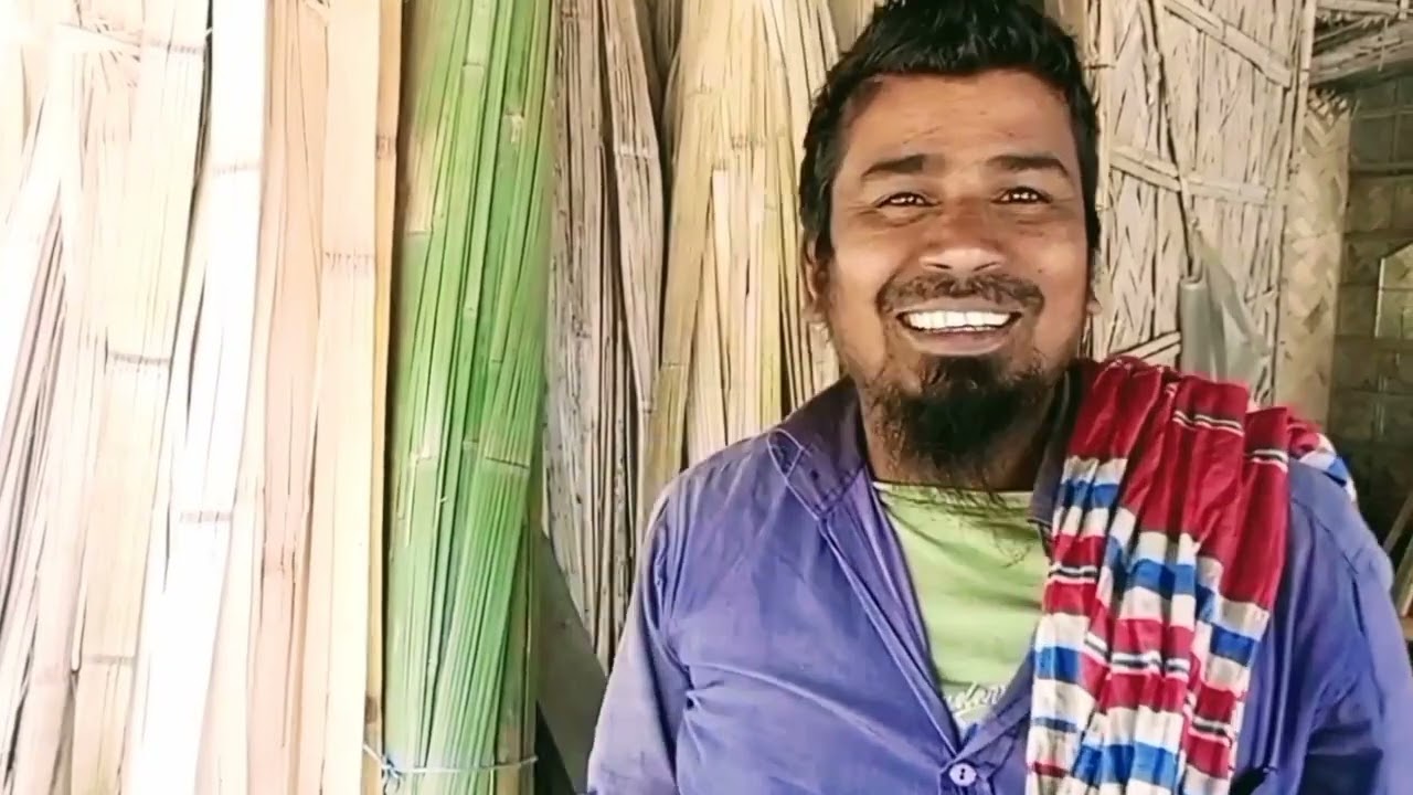 বাঁশের তৈরী শিল্প কর্ম। 