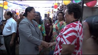 Fijian Minister for Local Government meets handicraft vendors