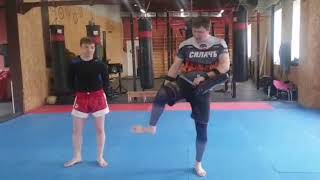 картинка: Видеоурок#2. Мидл кик и хай кик. Техника исполнения. ММА и тайский бокс.