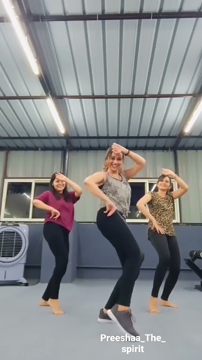 Darya kinare ek bunglow