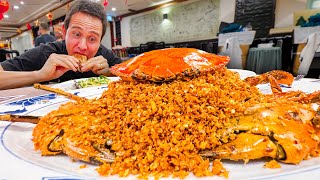 Garlic Crab Mountain!! 🦀 INSANE SEAFOOD in Hong Kong!! (Typhoon Shelter Crab)
