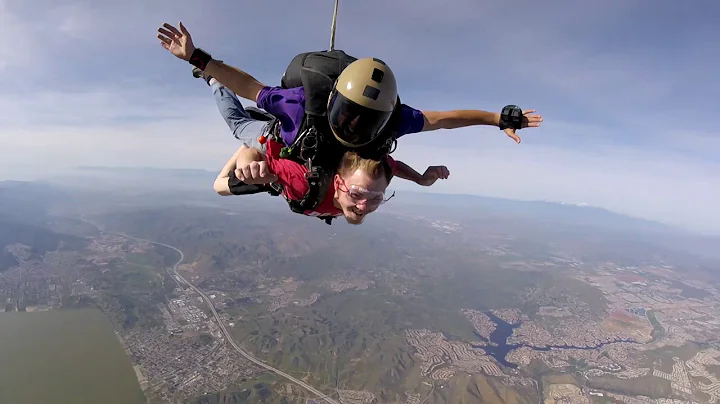 Josh Whisler  Tandem Skydiving At Skydive Elsinore