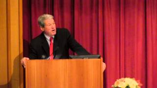 Journalist Steven Roberts Shares Insights on New Media
